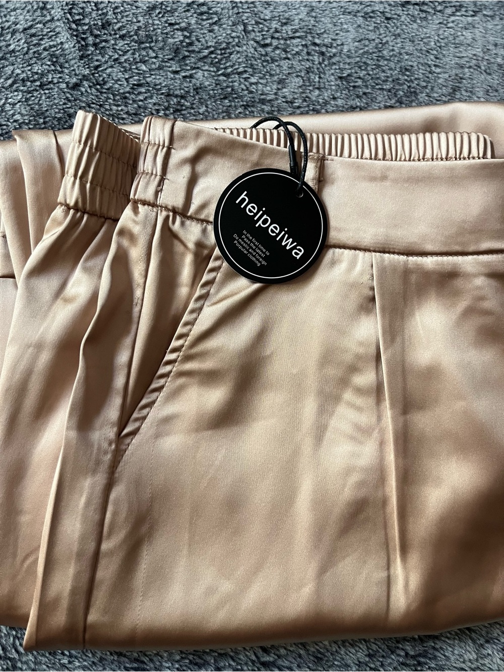 Satin-Look Wide Leg Trousers in Champagne - Picture 3 of 10